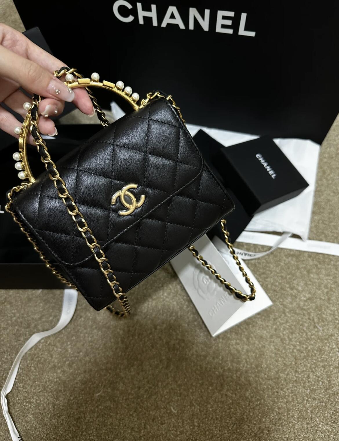 【上品なパール付トップハンドル♪】CHANEL★チェーン クラッチ